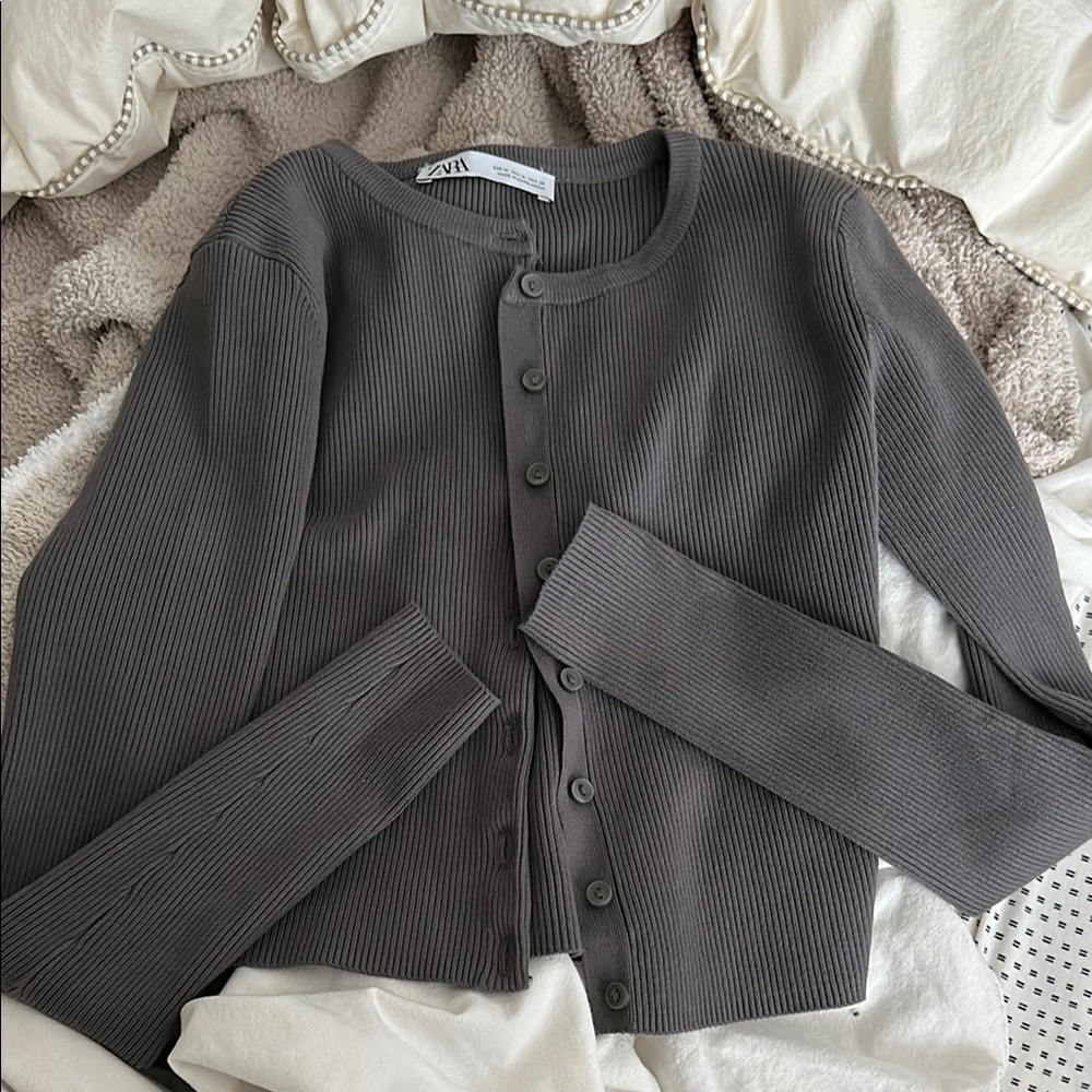 Zara Gray Ribbed Button-Up Cardigan M